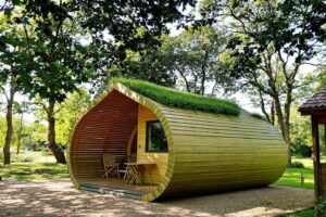 Abri de jardin à donner gratuitement : trouvez une cabane de rangement extérieur en parfait état près de chez vous